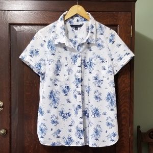 Short sleeve button down shirt